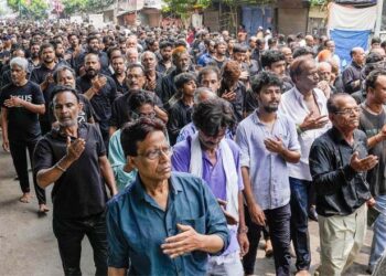 ملک بھر میں ماتمی جلوس ، وزیراعظم نے بھی حضرت حسین ؓ کی قربانی کو یاد کیا