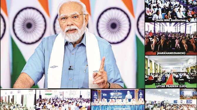 روزگار میلہ میں وزیراعظم نے۵۱؍ ہزار تقرری نامے تقسیم کئے، کانگریس نےتنقید کا نشانہ بنایا