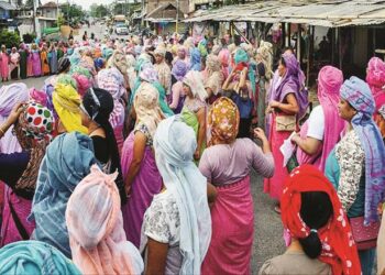 منی پور: ۵؍نوجوانوں کی گرفتاری کیخلاف پرتشدد احتجاج