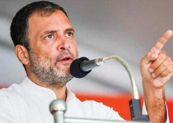 اساتذہ زندگی کو مثبت رخ دیتے ہیں: راہل گاندھی