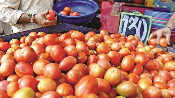 جولائی کے مقابلے اگست میں مہنگائی میں کمی آئی ہے
