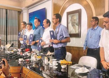 ذات پر مبنی سروے کی رپورٹ ظاہر، قومی سیاست بدلے گی!