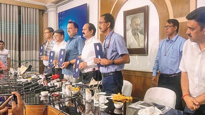 ذات پر مبنی سروے کی رپورٹ ظاہر، قومی سیاست بدلے گی!