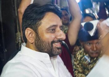 انفورسمنٹ ڈائریکٹوریٹ نے ’آپ ‘ ایم ایل اے امانت اللہ خان کو گرفتار کیا