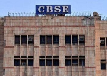 سی بی ایس ای بورڈ امتحان: صرف انگلش اور ہندی میں لکھنے سے اردو میڈیم طلبہ پریشان