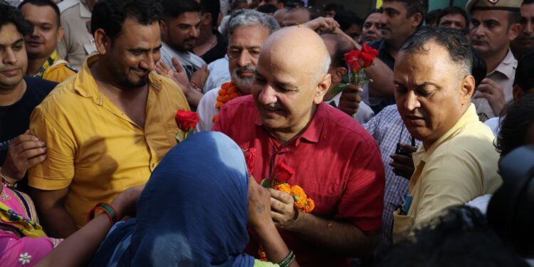 ’’جب تک ’آپ‘ کی سرکار ہے، کسی کو بے گھر نہیں ہونے دیا جائے گا‘‘