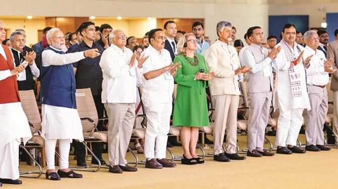 قابل تجدید توانائی سے متعلق عالمی کانفر نس کا افتتاح