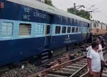 مدھیہ پردیش کے جبل پور میں ریل حادثہ، سومناتھ ایکسپریس کے 2 ڈبے پٹری سے اترے