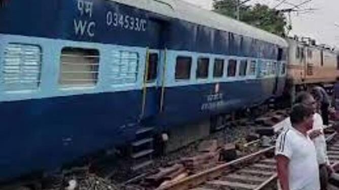 مدھیہ پردیش کے جبل پور میں ریل حادثہ، سومناتھ ایکسپریس کے 2 ڈبے پٹری سے اترے