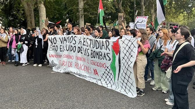 اسپین: فلسطین کے ساتھ اظہار یکجہتی کیلئے تجارتی یونینز اور این جی اوز کی ہڑتال