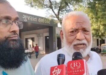 گجرات میں مساجد، درگاہوں، قبرستان سمیت 45 مکانات منہدم