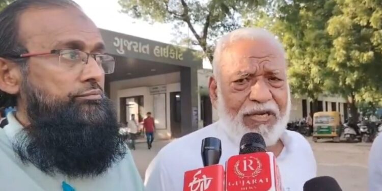 گجرات میں مساجد، درگاہوں، قبرستان سمیت 45 مکانات منہدم