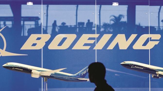 بوئنگ نے اپنے۱۰؍ فیصد ملازمین کو فارغ کرنے کا اعلان کیا