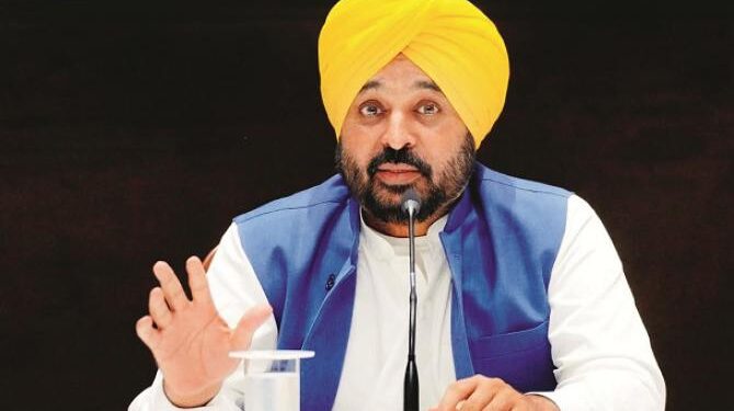 پنجاب : پرالی جلانے کے واقعات میں۵۲؍ فیصد کمی کا دعویٰ