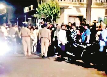 رتناگیری میں مسلم علاقے میں آر ایس ایس کی پریڈ، مقامی افراد پر نعرے بازی کا الزام