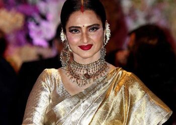 بے مثال اداکاری کی ملکہ ریکھاآج بھی دلکش اور حسین ہیں