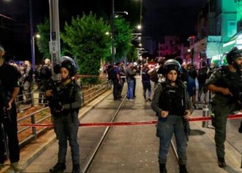 تل ابیب: ریلوے اسٹیشن پر فائرنگ، ۸؍ افراد ہلاک، شوٹرز کا فلسطینی ہونے کا دعویٰ