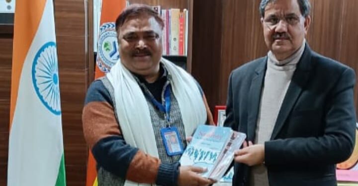 Release of two books of Professor Dr. Sartaj Ahmed of Subharti University