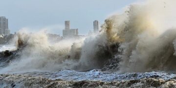 Byperjoy: Pakistan evacuated thousands of people to India before the cyclone